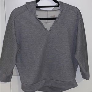 Cropped gray hoodie w/ quarter sleeves